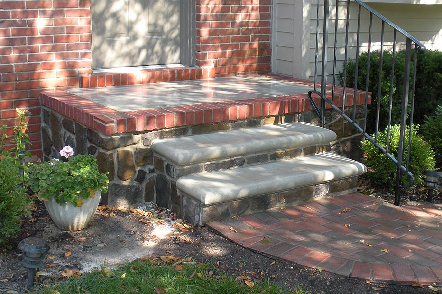 Brick Restoration in Macomb MI  by Brick Stone Masonry Services  - stoneworkbricksteps2